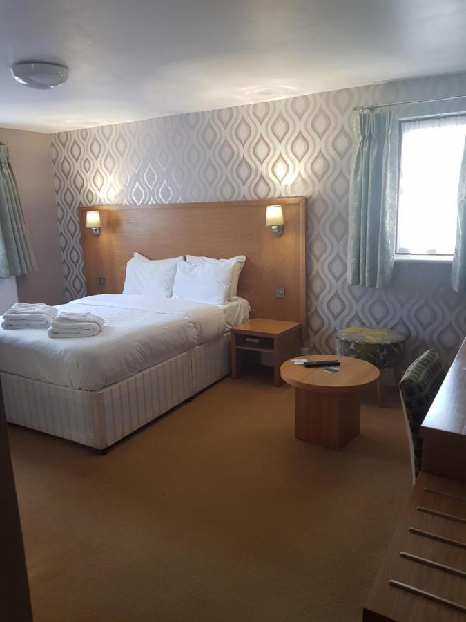 Marsh Farm Hotel Swindon Dış mekan fotoğraf