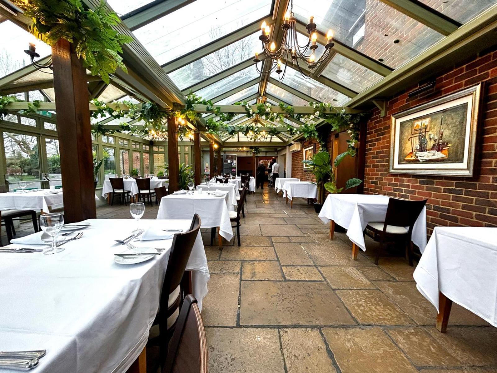 Marsh Farm Hotel Swindon Dış mekan fotoğraf