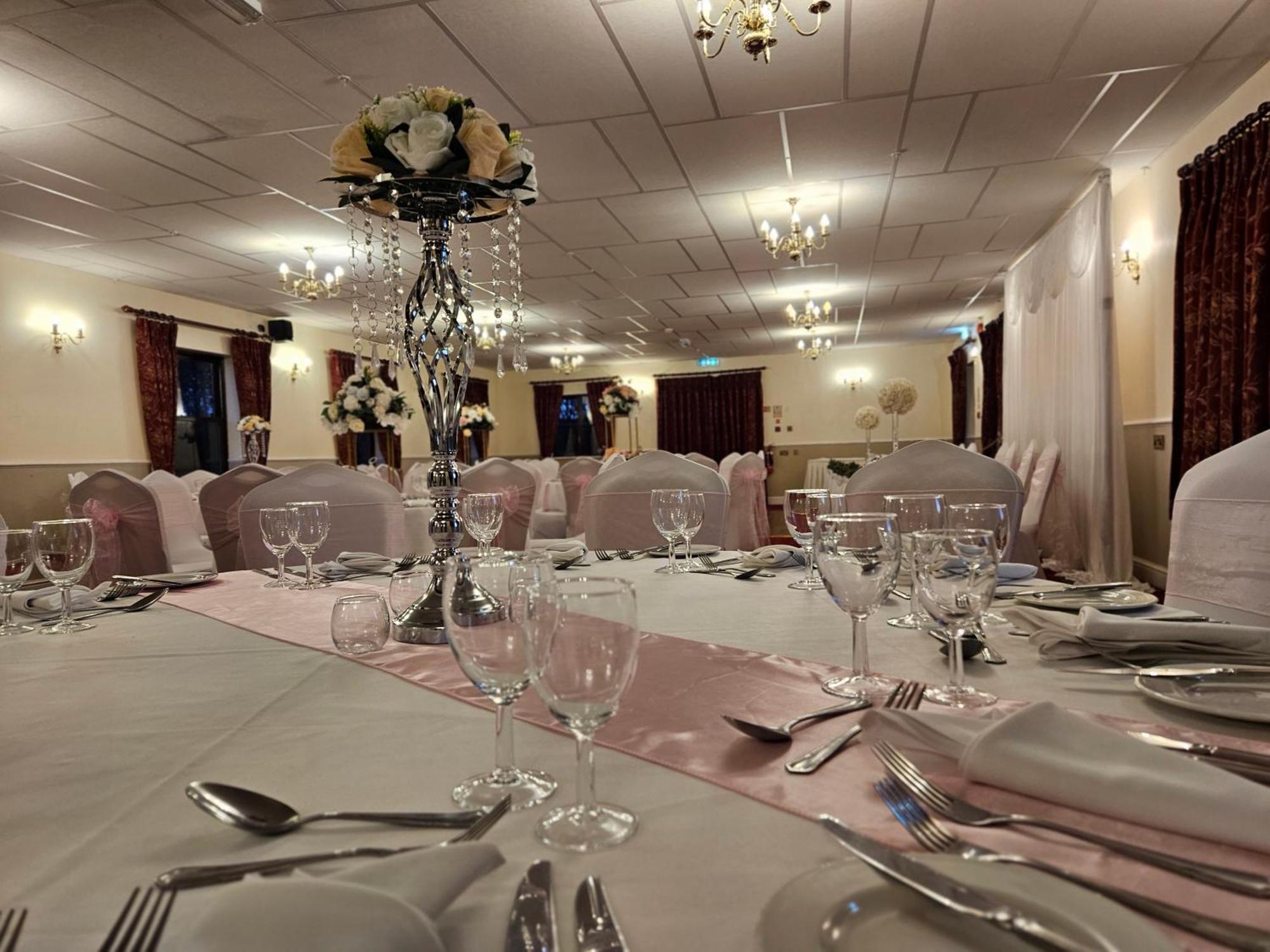Marsh Farm Hotel Swindon Dış mekan fotoğraf
