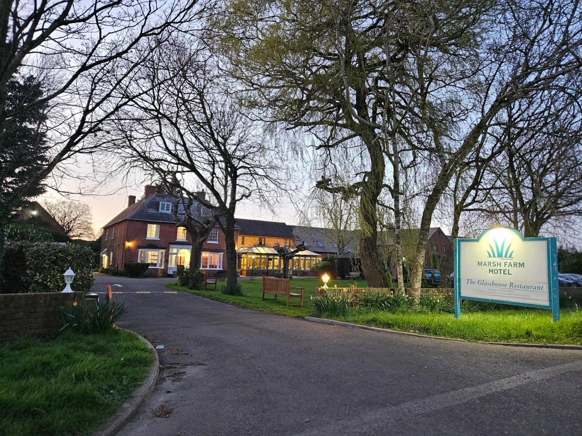 Marsh Farm Hotel Swindon Dış mekan fotoğraf