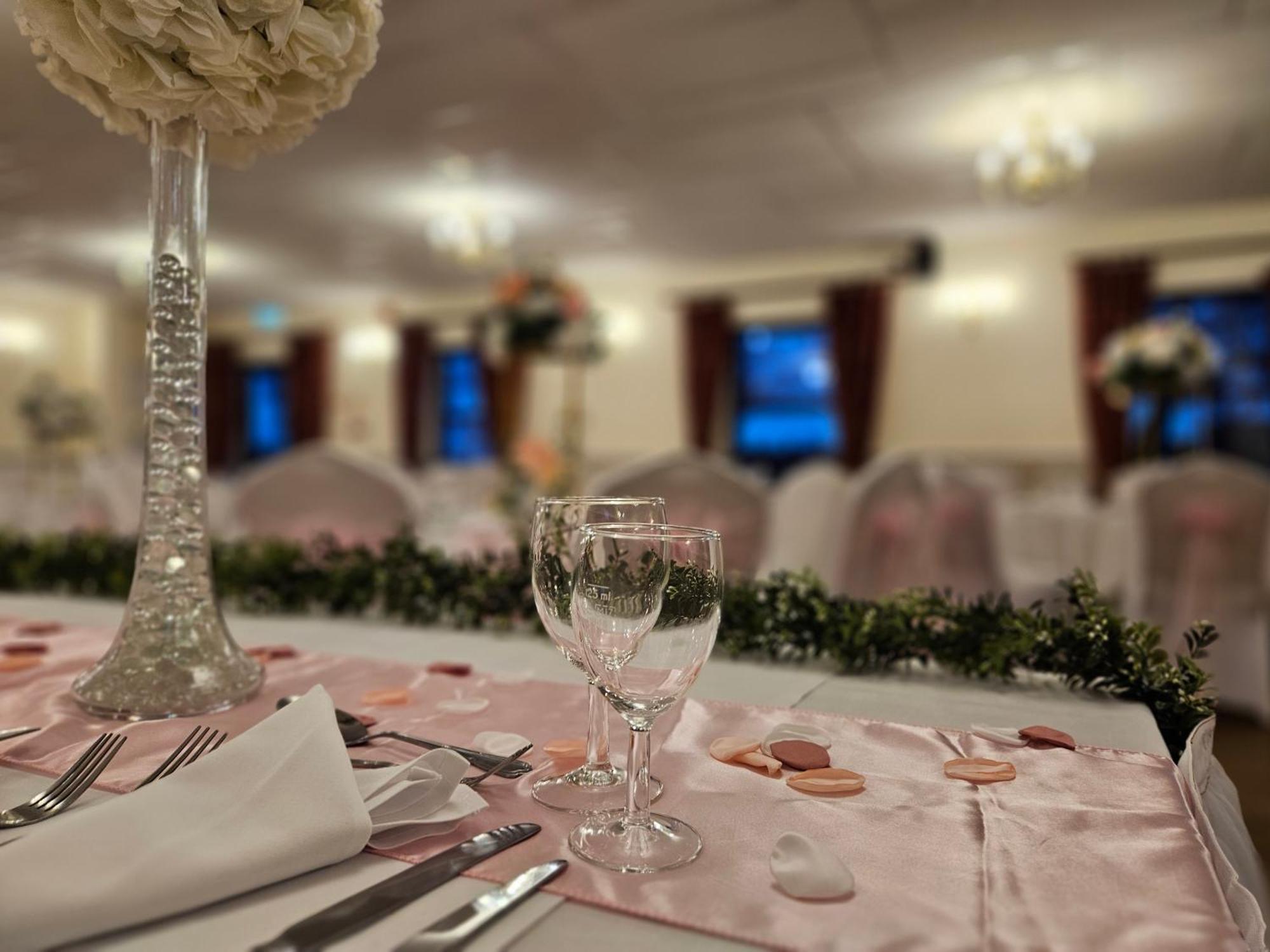 Marsh Farm Hotel Swindon Dış mekan fotoğraf
